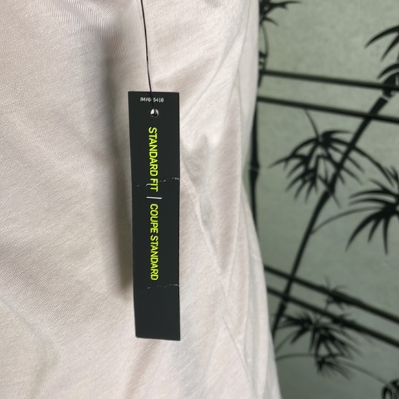 ✨NWT✨ 🎉HP!🎉1/28/25 Nike Standard Fit Tank with Dri-Fit Technology - Picture 5 of 8